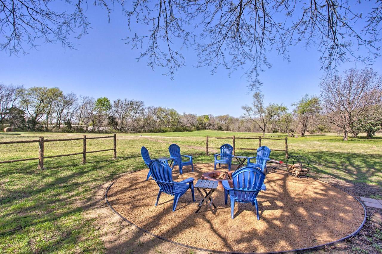 Cozy Mckinney Tiny Home With Porch And Fire Pit! Extérieur photo
