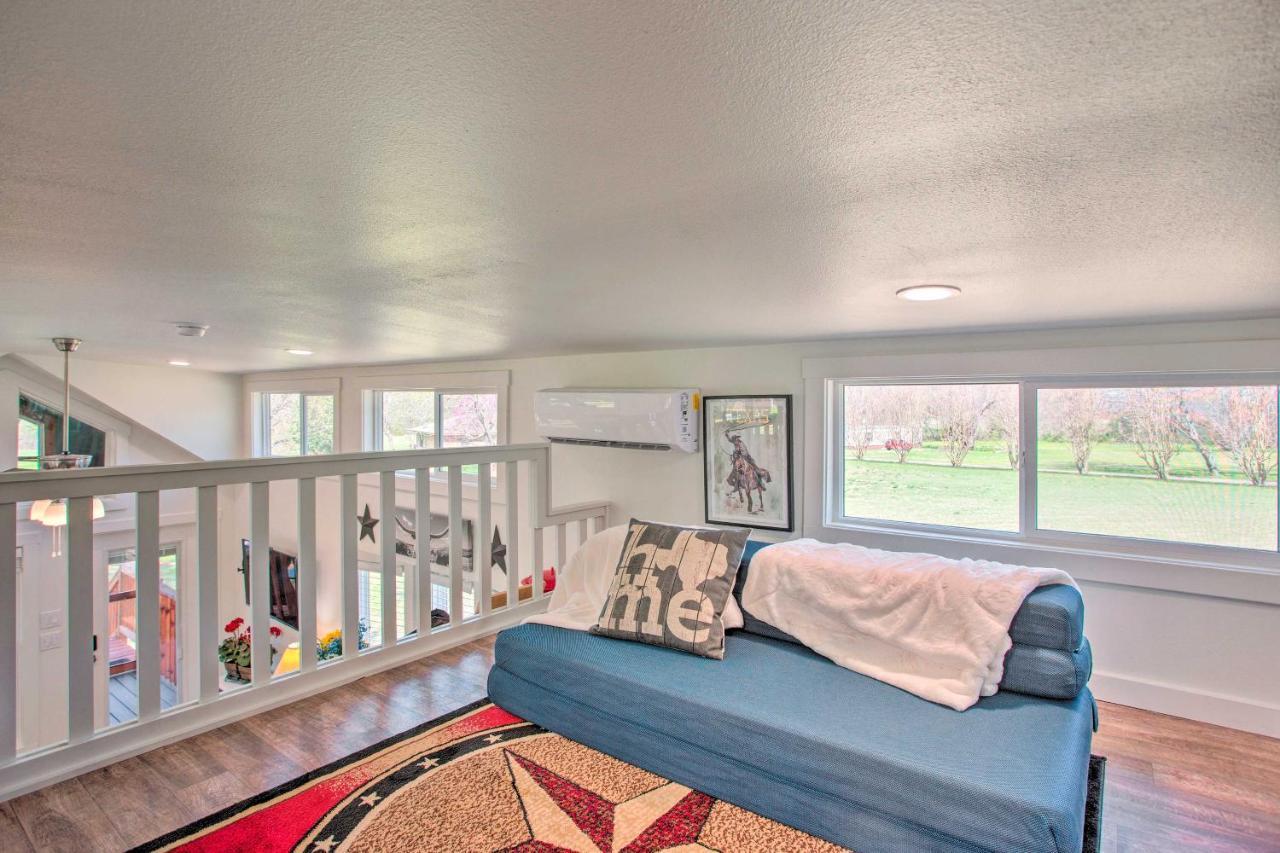 Cozy Mckinney Tiny Home With Porch And Fire Pit! Extérieur photo