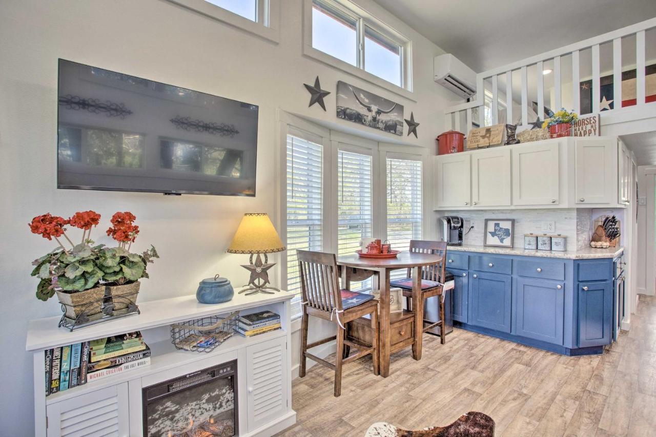 Cozy Mckinney Tiny Home With Porch And Fire Pit! Extérieur photo