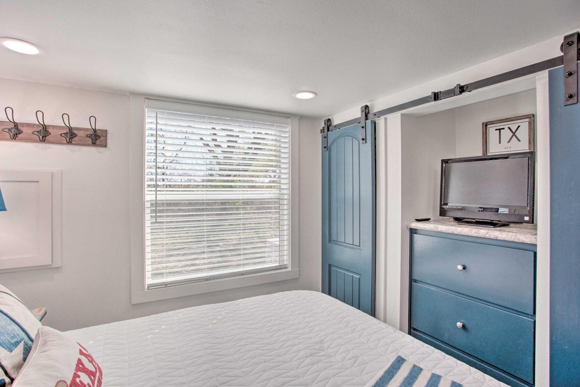 Cozy Mckinney Tiny Home With Porch And Fire Pit! Extérieur photo